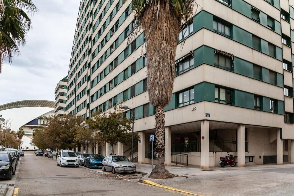 Appartement Artes Y Ciencias + Garaje + Netflix Valence